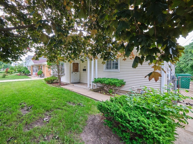 109 George Rd, Wheeling, IL 60090 - obstructed view of property with a front lawn