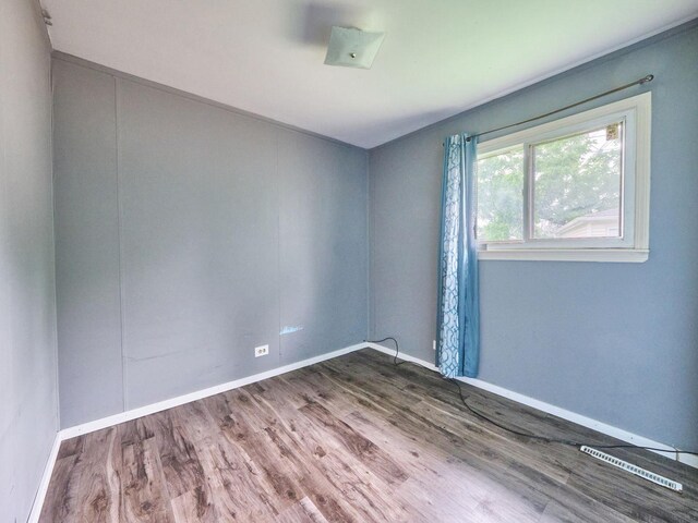 109 George Rd, Wheeling, IL 60090 - empty room with wood finished floors