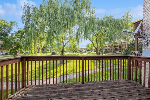 4436 Arbor Cir Unit 4, Downers Grove, IL 60515 - wooden deck with a lawn