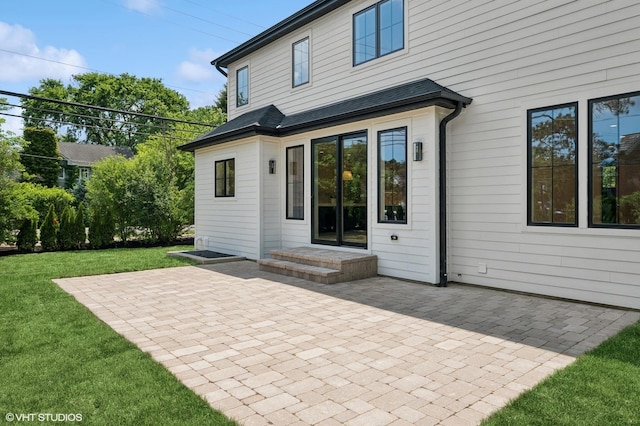 900 Pleasant Ln, Glenview, IL 60025 - back of house with a patio area and a yard