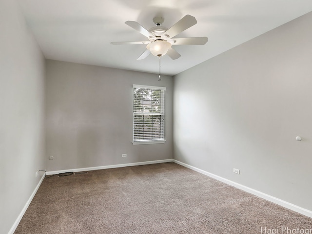 690 Savannah Ln, Crystal Lake, IL 60014 - carpeted spare room featuring a ceiling fan and baseboards