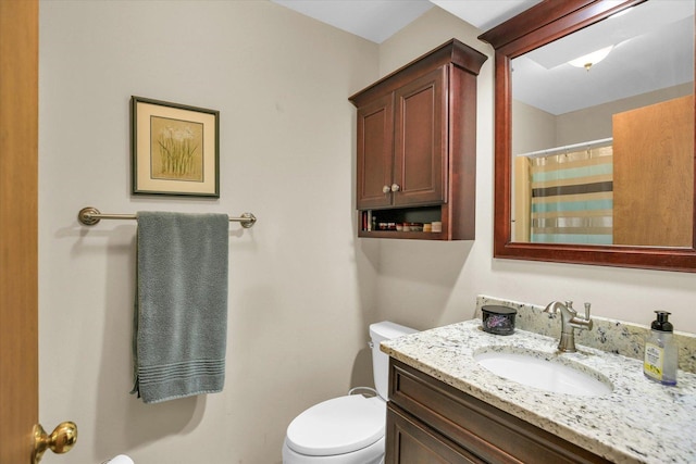 3204 Fawn Hill Ct, Urbana, IL 61802 - full bathroom featuring vanity and a shower with curtain