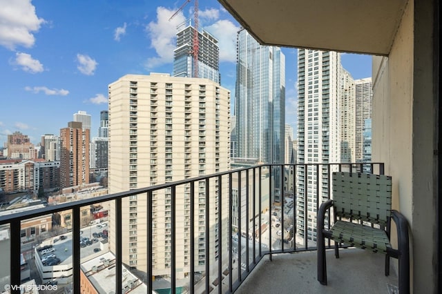 70 W Huron St Unit 2202, Chicago, IL 60654 - balcony with a view of skyline