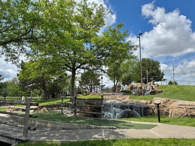 825 Pearson St Unit 3A, Des Plaines, IL 60016 - view of property's community with a lawn