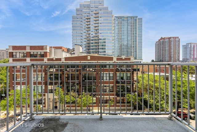 1600 S Indiana Ave Unit 508, Chicago, IL 60616 - balcony featuring a city view