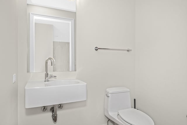 340 E Randolph St Unit 404, Chicago, IL 60601 - bathroom featuring a sink and toilet