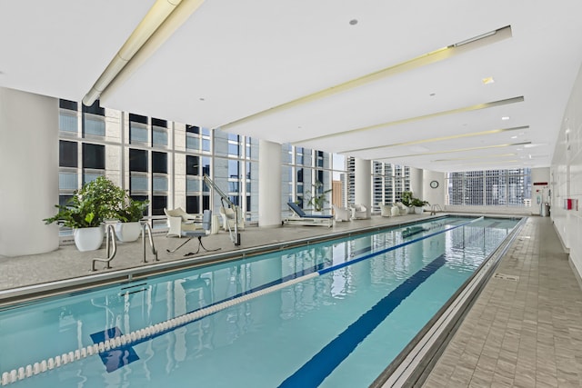 340 E Randolph St Unit 404, Chicago, IL 60601 - view of indoor pool