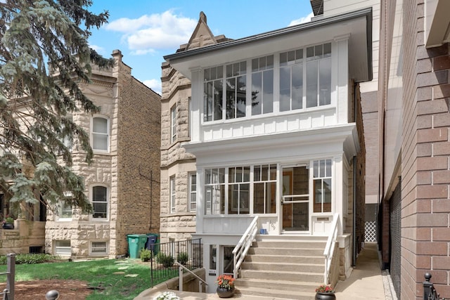 109 S Maple Ave, Oak Park, IL 60302 - view of front facade featuring stone siding