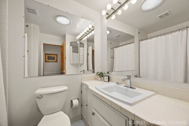 718 Liberty Ln, Lombard, IL 60148 - bathroom with vanity and toilet