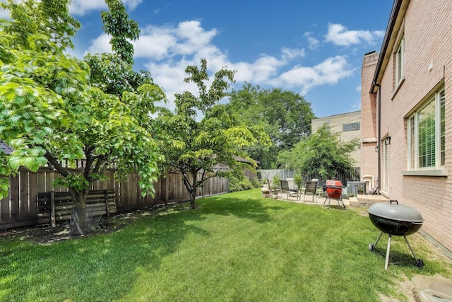 1206 Lathrop Ave, River Forest, IL 60305 - fenced backyard featuring a patio