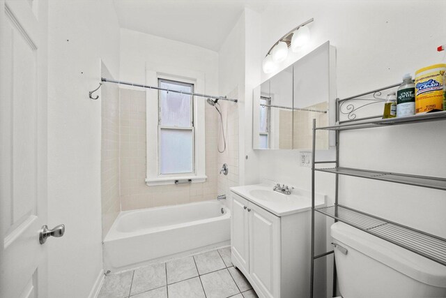 5522 S Wells St, Chicago, IL 60621 - bathroom with vanity, shower / tub combination, and tile patterned floors