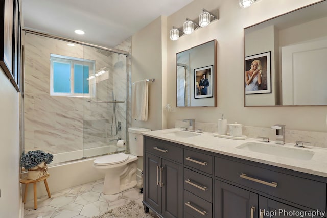 813 E Gardenia Ln, Palatine, IL 60074 - full bath featuring double vanity and bath / shower combo with glass door