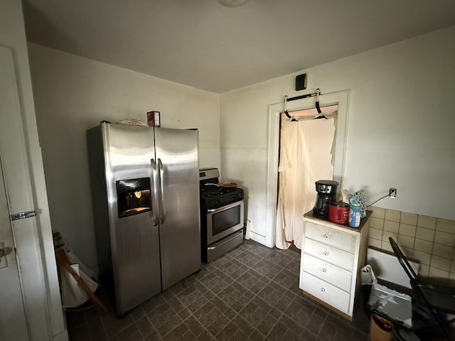507 W 12th St, Sterling, IL 61081 - kitchen featuring stainless steel appliances
