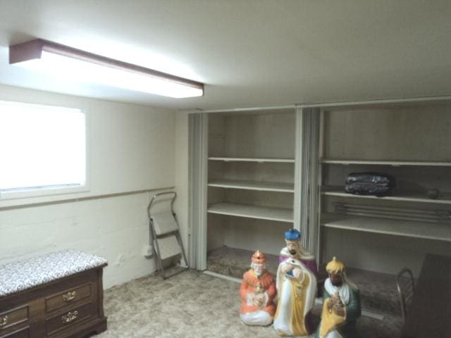 7341 W 56th Pl, Summit, IL 60501 - interior space