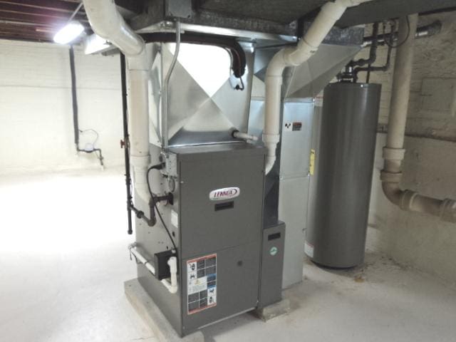 7341 W 56th Pl, Summit, IL 60501 - utilities with water heater and heating unit