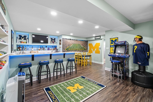 11646 Liberty Ln, Plainfield, IL 60585 - indoor wet bar featuring dark wood finished floors and recessed lighting