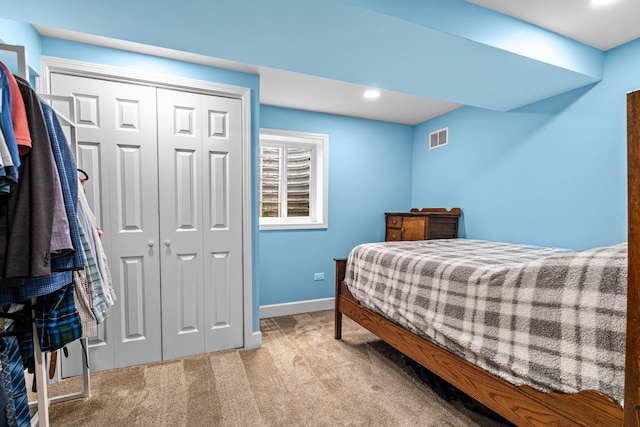 11646 Liberty Ln, Plainfield, IL 60585 - carpeted bedroom with a closet and recessed lighting