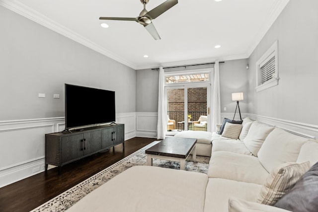 2769 N Kenmore Ave Unit 1, Chicago, IL 60614 - living area with wood finished floors, a ceiling fan, crown molding, wainscoting, and recessed lighting