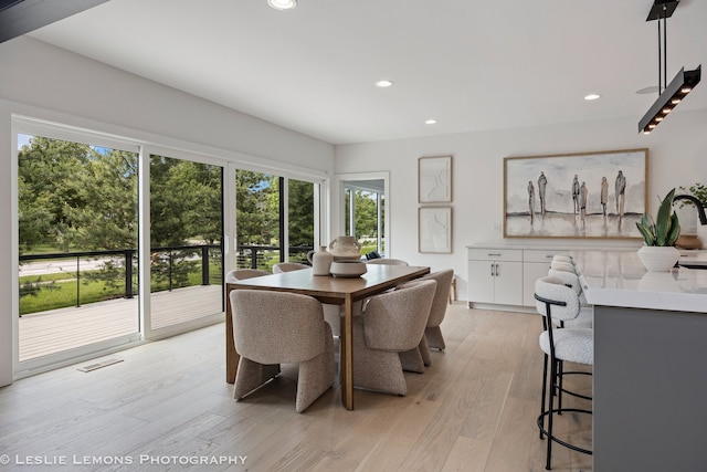 20 Pinnacle Ct, Naperville, IL 60565 - dining space featuring plenty of natural light, recessed lighting, and light wood-type flooring