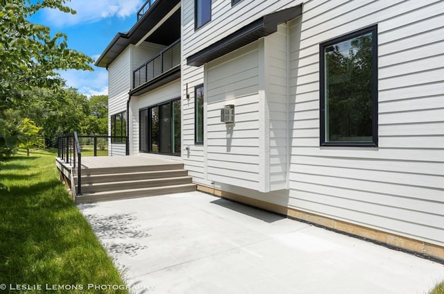 20 Pinnacle Ct, Naperville, IL 60565 - view of patio with a wooden deck