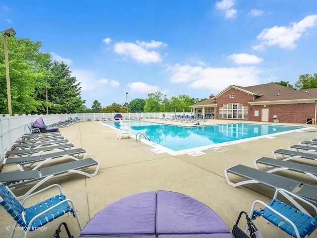 308 Ramsey Dr, Romeoville, IL 60446 - community pool with a patio area