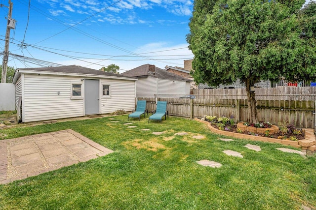 4025 W 24th St, Chicago, IL 60623 - fenced backyard featuring an outbuilding