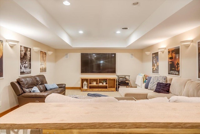 2 Timber Ridge Ln, Mansfield, IL 61854 - living room featuring a raised ceiling and recessed lighting