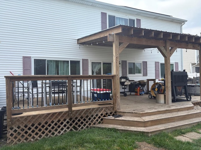 2109 Gray Hawk Dr, Plainfield, IL 60586 - back of property with a wooden deck