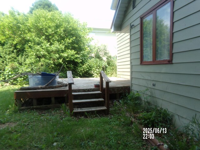 503 E Mason St E, Polo, IL 61064 - view of wooden deck