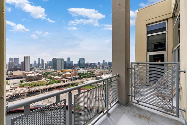 700 N Larrabee St Unit 2010, Chicago, IL 60654 - balcony featuring a skyline view