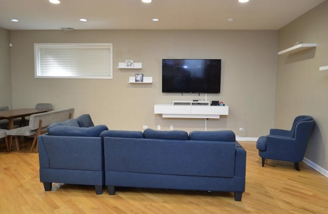 4435 S Oakenwald Ave Unit 1, Chicago, IL 60653 - living room featuring light wood finished floors and recessed lighting