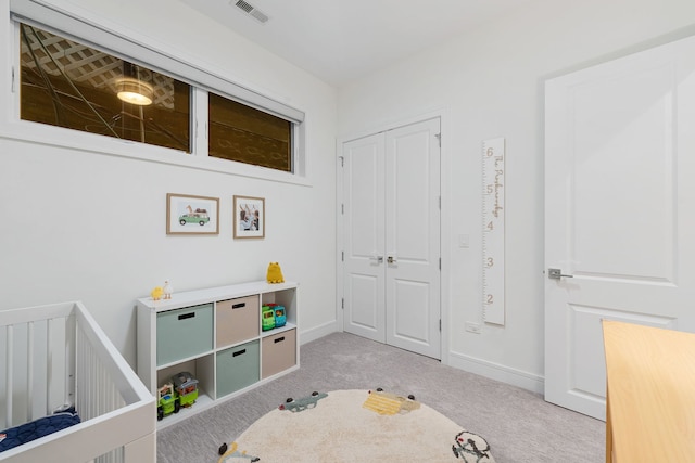 832 W Altgeld St Unit 1, Chicago, IL 60614 - carpeted bedroom with a closet and a crib