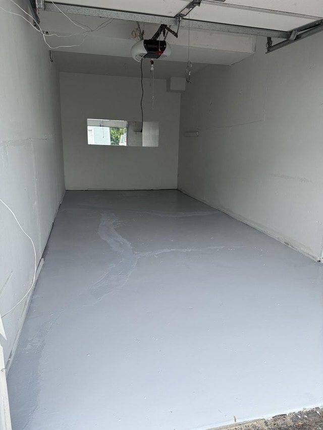 907 Gael Dr Unit D, Joliet, IL 60435 - garage with a garage door opener