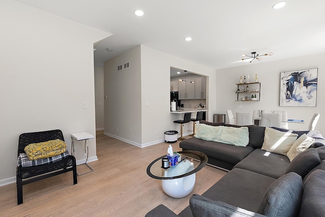 1528 Peachtree Ln, Lockport, IL 60441 - living area featuring light wood-style flooring and recessed lighting