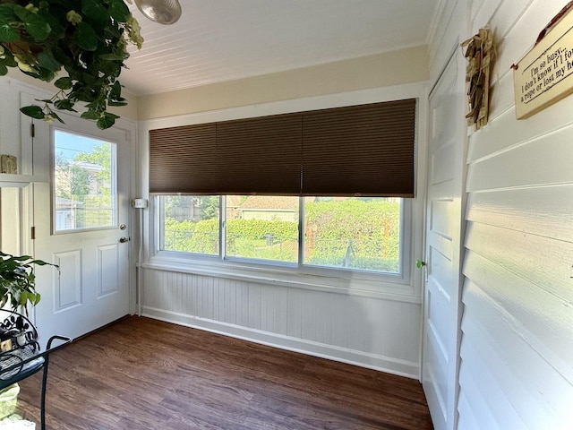 98 Northgate Rd, Riverside, IL 60546 - unfurnished sunroom featuring plenty of natural light