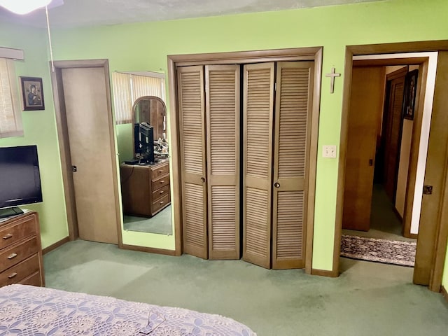 336 Flossmoor Ave, Waukegan, IL 60085 - bedroom with carpet and a closet