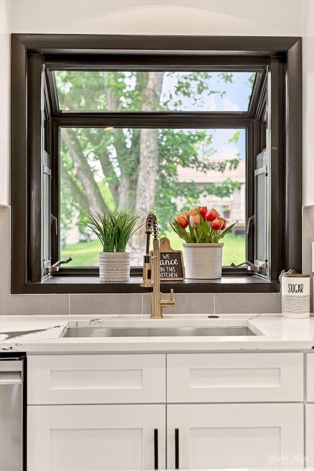 111 Mayberry Ct, Rolling Meadows, IL 60008 - kitchen view of white cabinets and dishwasher