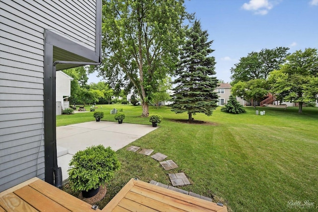 111 Mayberry Ct, Rolling Meadows, IL 60008 - view of green lawn featuring a patio area