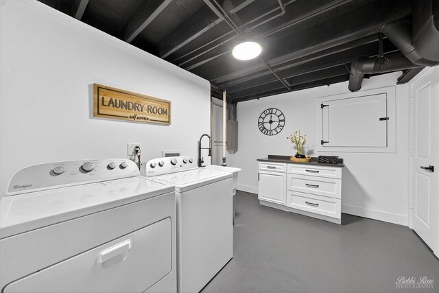 111 Mayberry Ct, Rolling Meadows, IL 60008 - laundry area featuring washing machine and dryer and electric panel