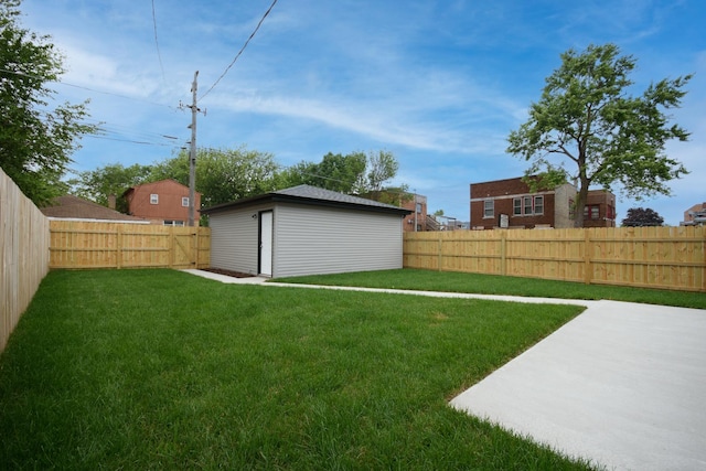 8402 S Carpenter St, Chicago, IL 60620 - fenced backyard with a patio and a storage shed