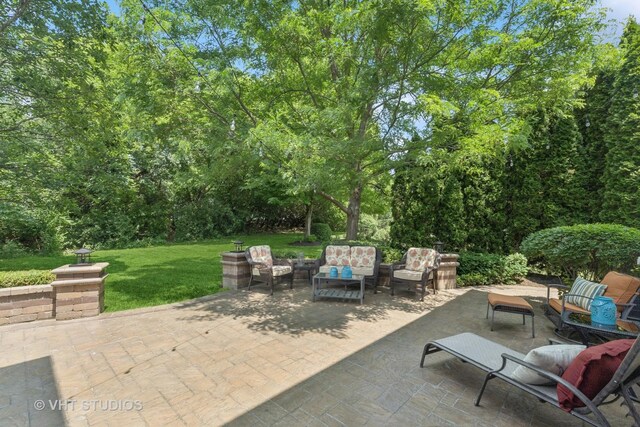 9750 Stonecastle Ln, Lakewood, IL 60014 - photo 3