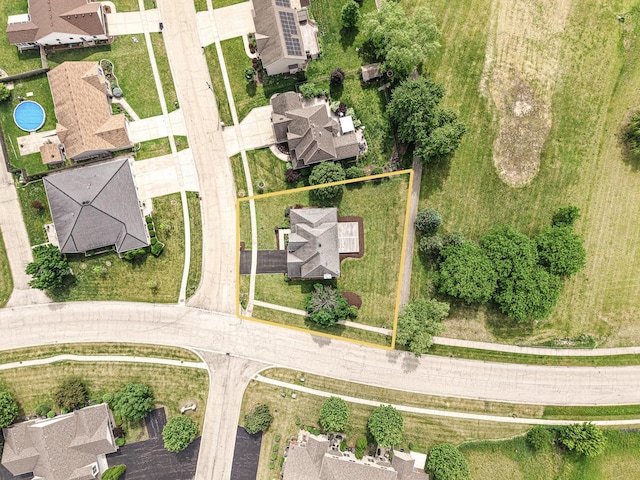 200 Saint Andrews Dr, Dekalb, IL 60115 - aerial view of property and surrounding area with property boundaries highlighted