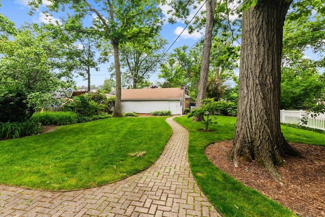 633 Forest Ave, Wilmette, IL 60091 - view of yard