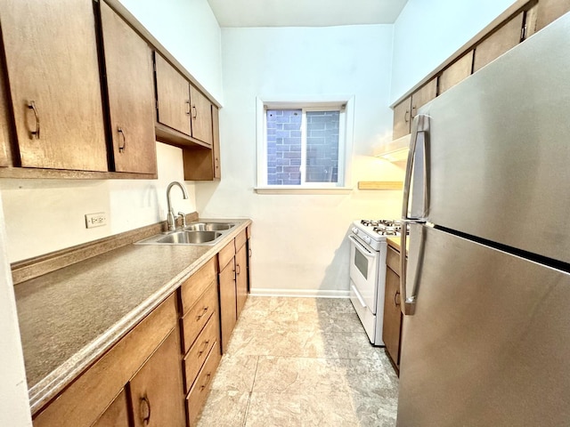 3724 N Bosworth Ave, Chicago, IL 60613 - photo 32