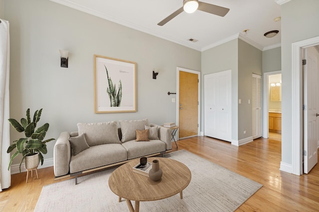 1709 N Paulina St Unit 303, Chicago, IL 60622 - living area featuring light wood-style flooring, crown molding, and a ceiling fan