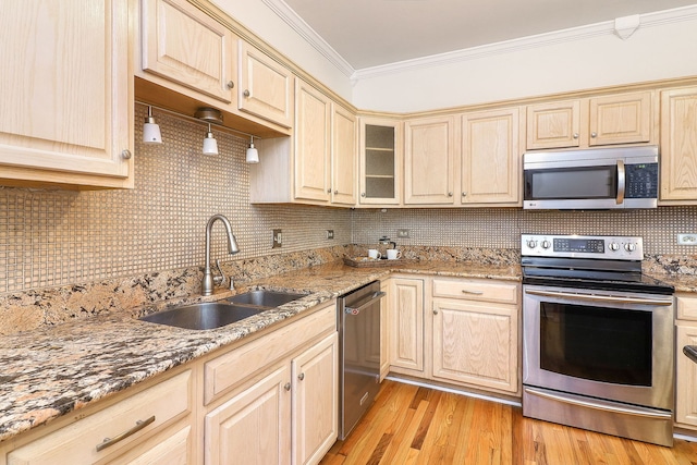 902 Heathrow Ln, Naperville, IL 60540 - kitchen featuring appliances with stainless steel finishes, ornamental molding, light wood finished floors, decorative backsplash, and light brown cabinets