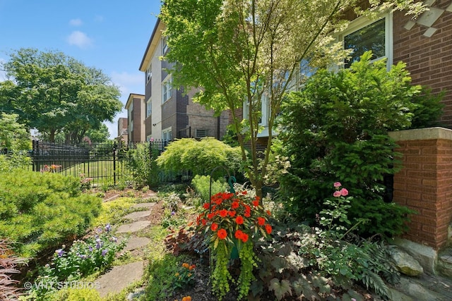 7248 N Hamilton Ave, Chicago, IL 60645 - photo 2