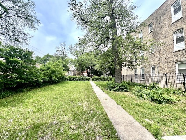 1539 S Harding Ave, Chicago, IL 60623 - view of yard
