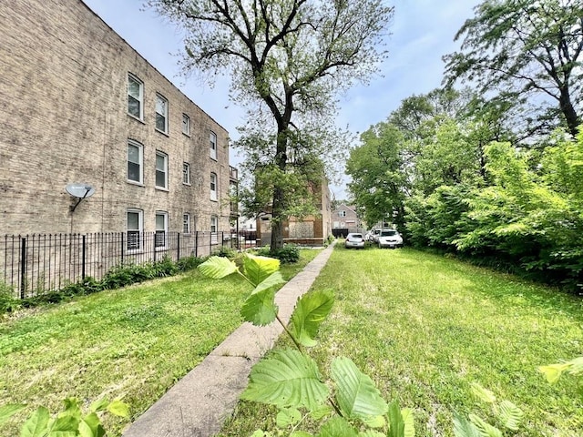 1539 S Harding Ave, Chicago, IL 60623 - view of yard