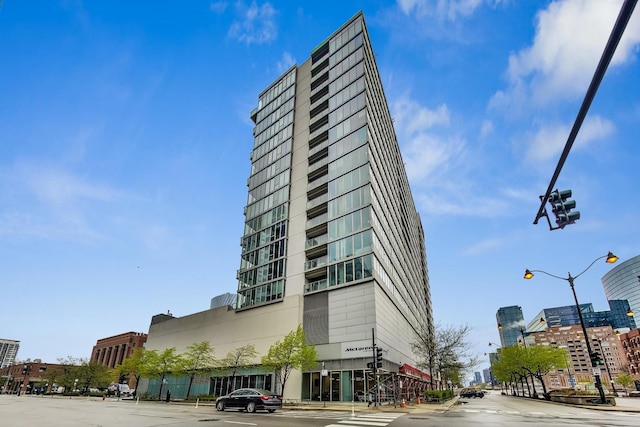 659 W Randolph St Unit 1115, Chicago, IL 60661 - view of building exterior